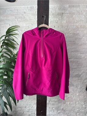 lululemon athletica Strech Rain Hiking Wild Berry Hooded Pullover Jacket Size 8